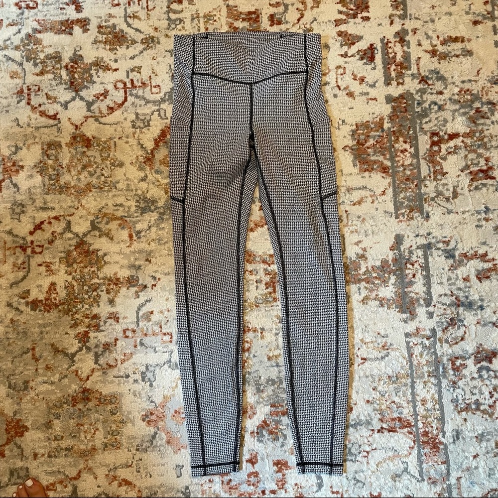 Size 6 lululemon Speed Up Tight